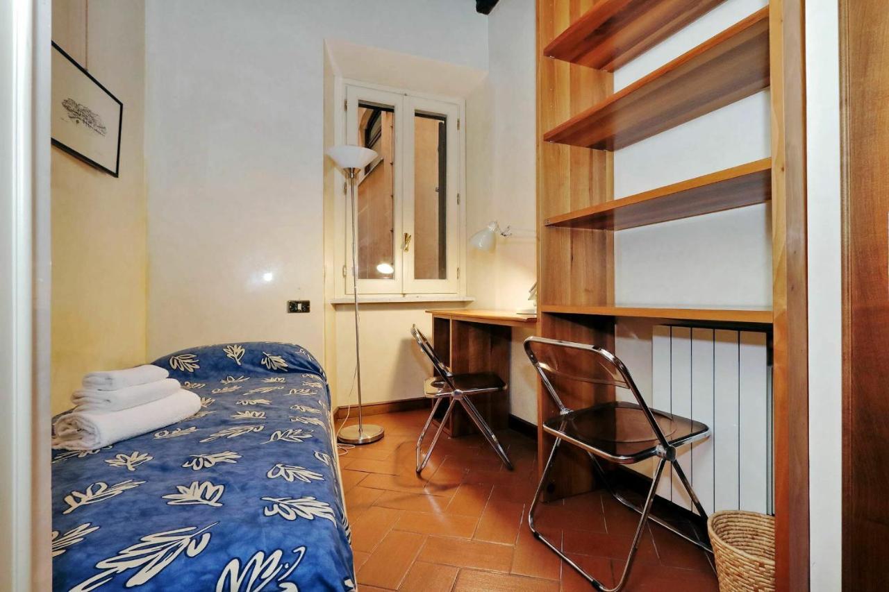 Crociferi Apartamento *